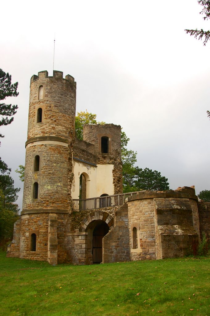 Stainborough Castle, Barnsley by Jim Lucas