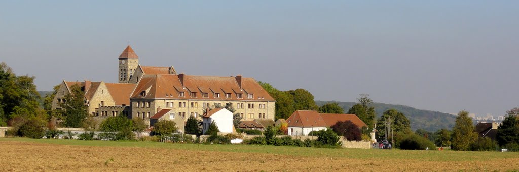 Abbaye de Saint-Louis du Temple by Golgloth