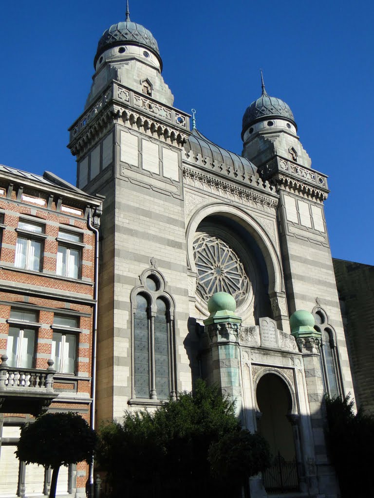 Antwerp Old Synagogue by Christof Verboven