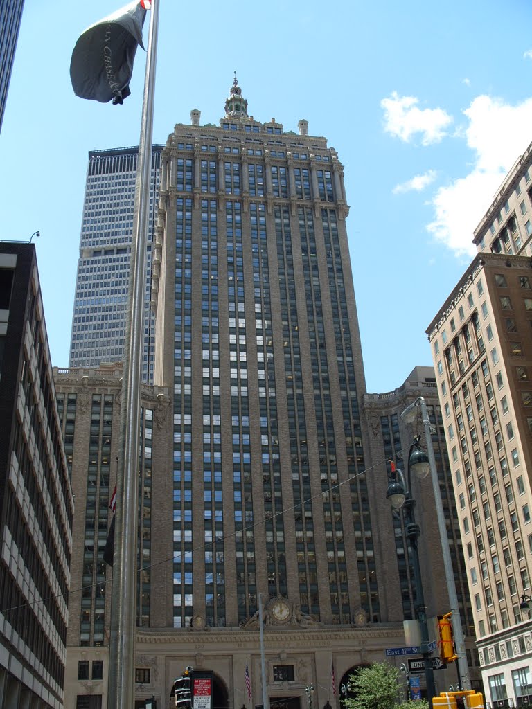 Helmsley Building(2010) by The Maverick