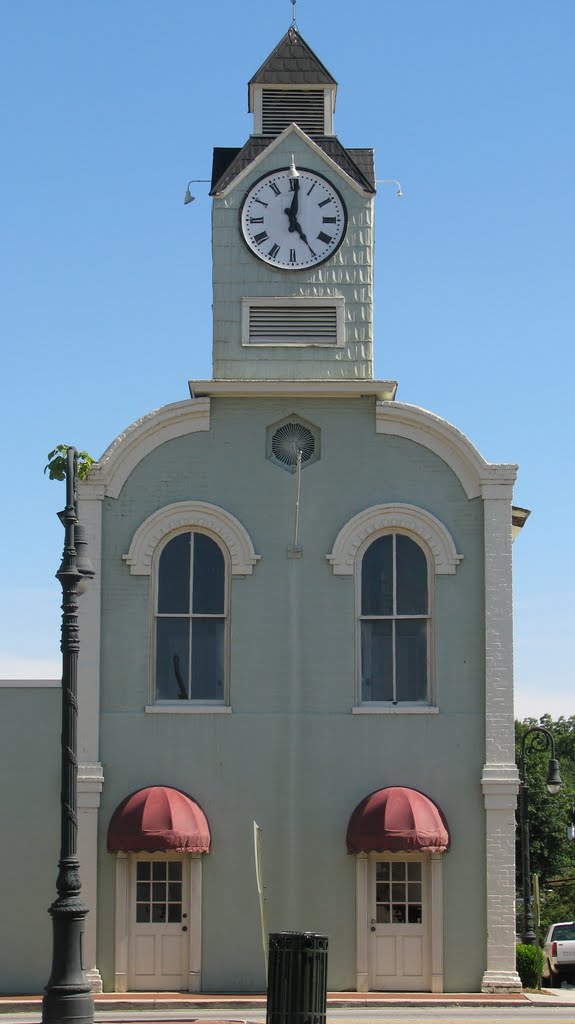 Clock Tower, Forsyth Street and Merchants Way, Barnesville, Georgia by JohnDrew2