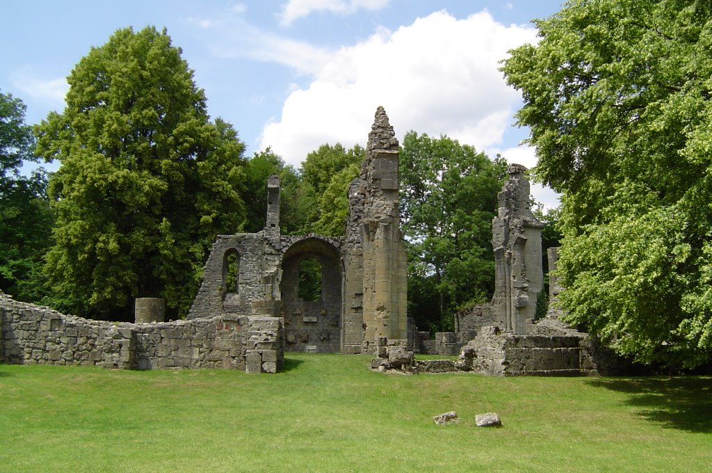 Montfaucon Chruch Ruins by Gus Myers