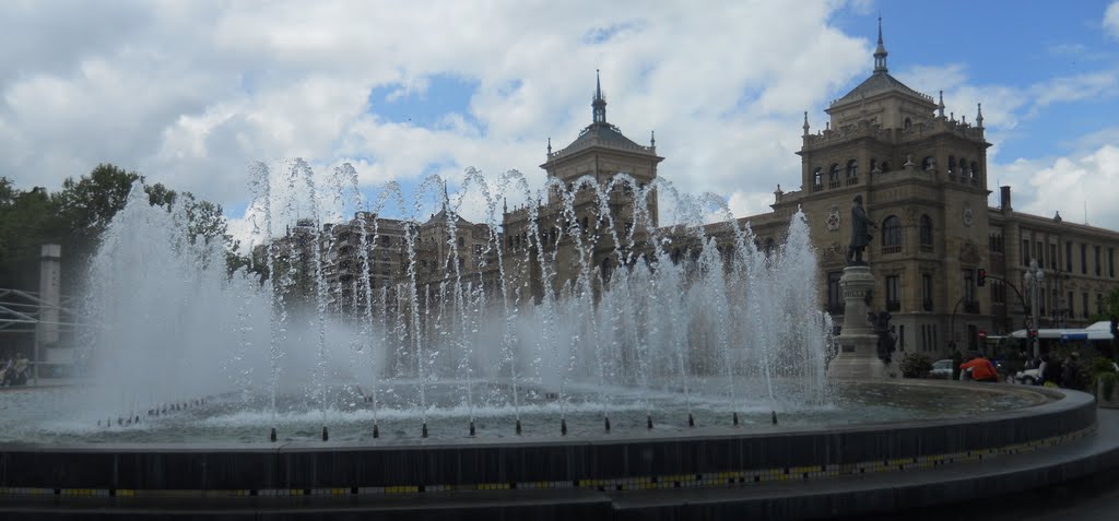 PLAZA ZORRILLA Y ACADEMIA DE CABALLERIA. VALLADOLID by rallape