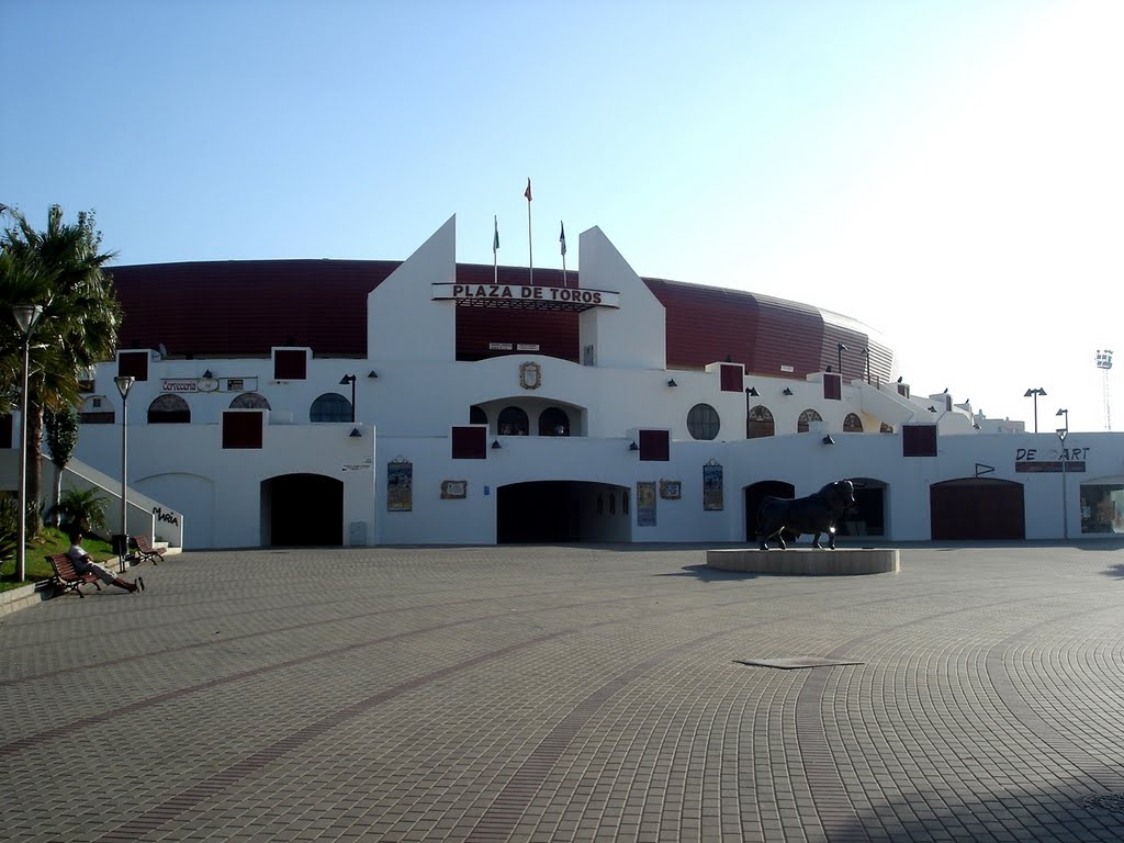 Plaza de toros de Roquetas de Mar by vivatijola