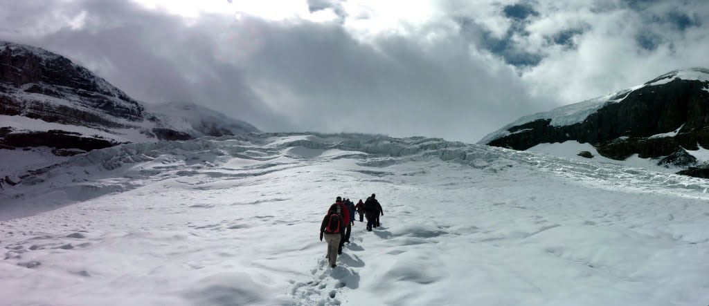 Walking up the glacier2 (I couldn't choose which picture to put on) by Pieter Roggemans