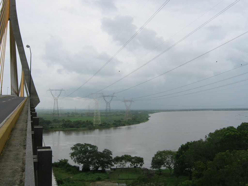 Puente del Río Coatzacoalcos, mirando hacía noroeste by waldwind