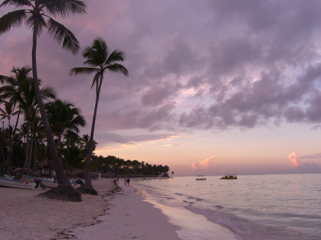 Beach at the sunset by Stefan_M