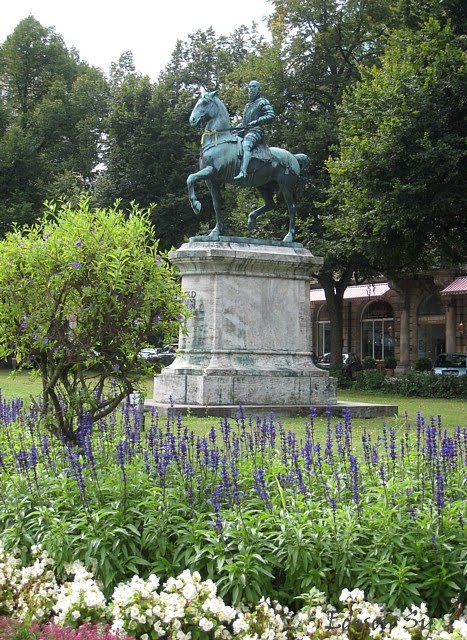 Equestrian statue of Prince Regent Luitpold of Bavaria by Edison Sy