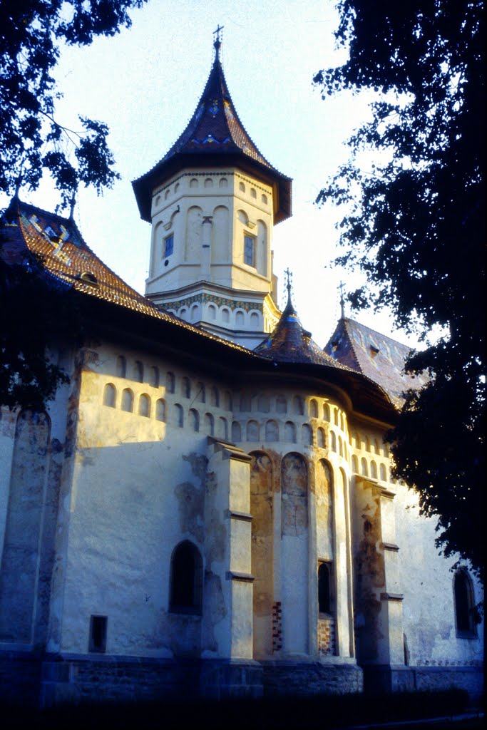 Iglesia de "Sf. Dumitru", Suceava by Gatoland