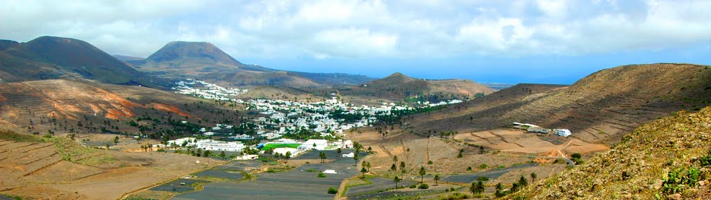 Haria, Lanzarote by Vladimir Michal