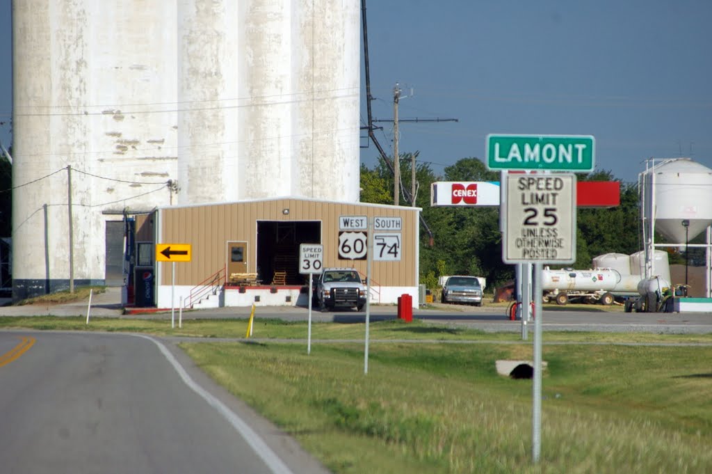 2011, Lamont, OK 74643, USA - enter city limit - west bound by Qwilleran