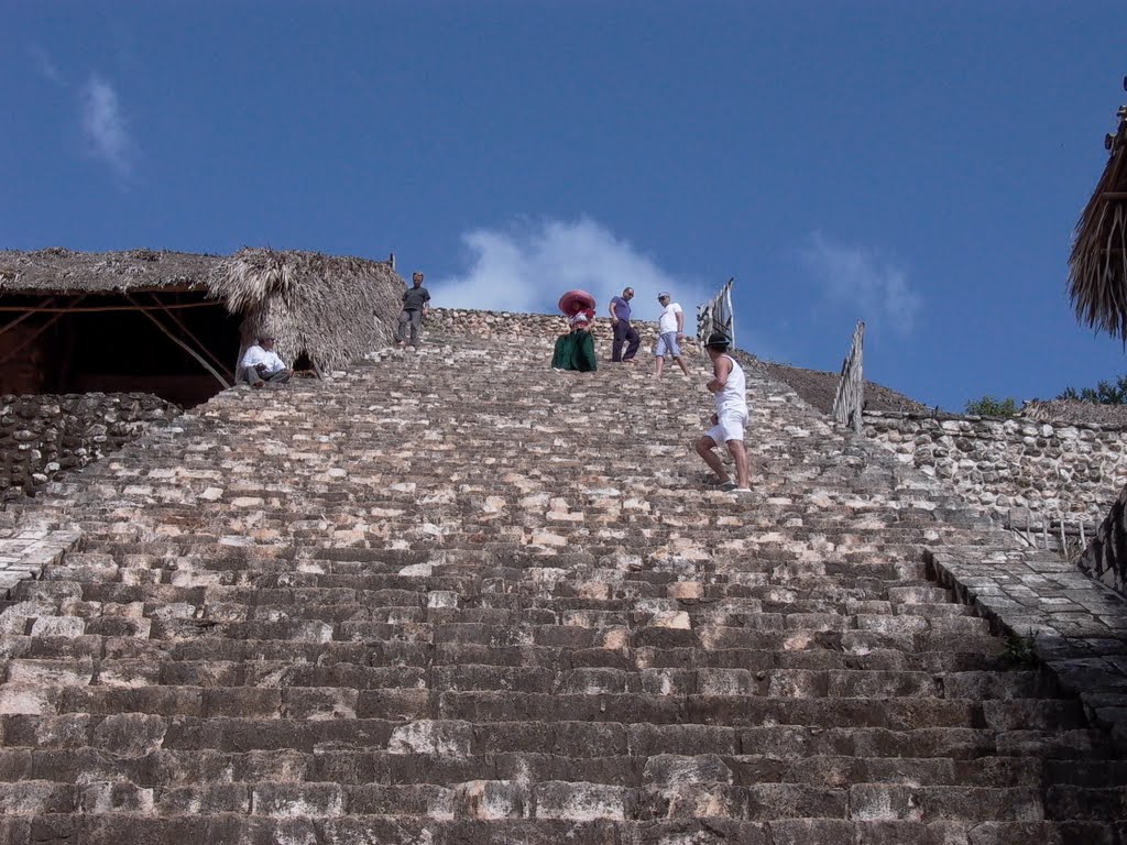 Messico, Yucatan, Ek Balam, grande piramide by claudio ronchietto