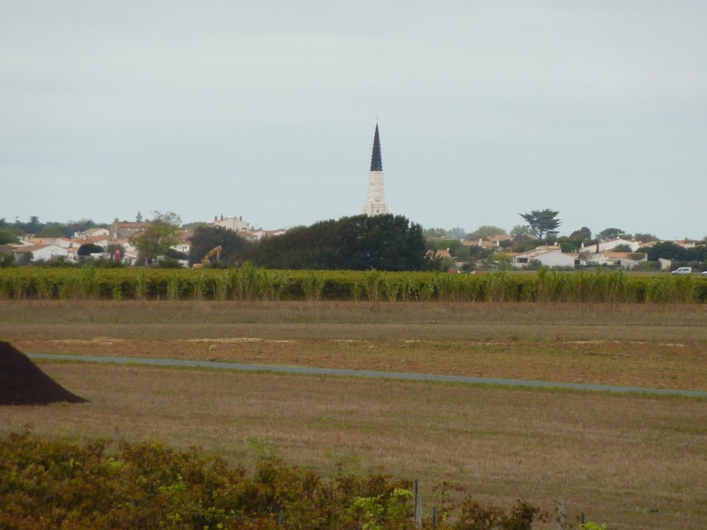 Clocher de l'église d'Ars en Ré. by Amand Baladeur