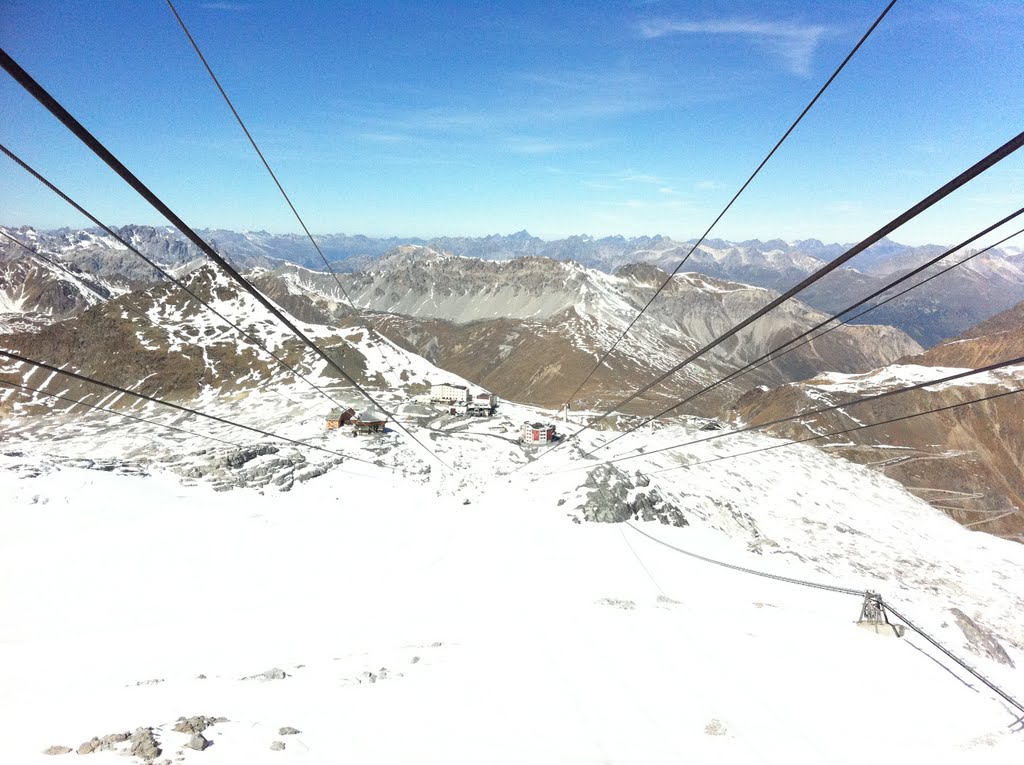 Livrio-Seilbahn, kurz vorm Gipfel by Orlando Chiuso