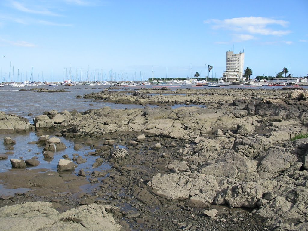 Puerto del Buceo by Adrian Parano