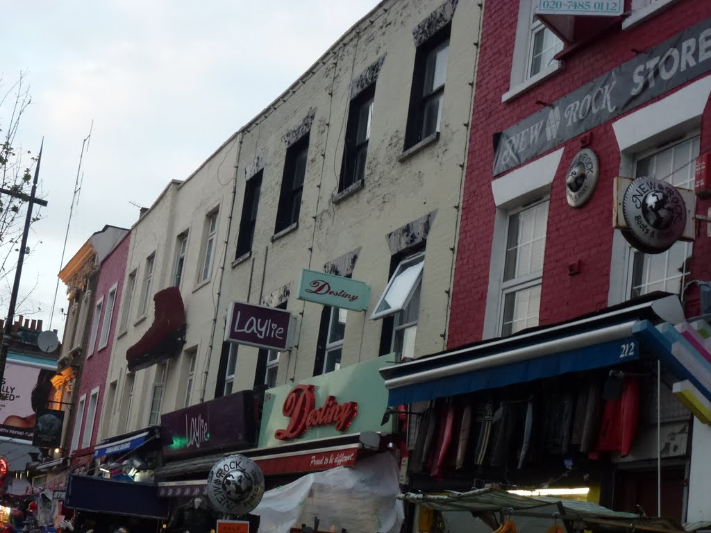 Camden Town by Michele Curcio (tund…