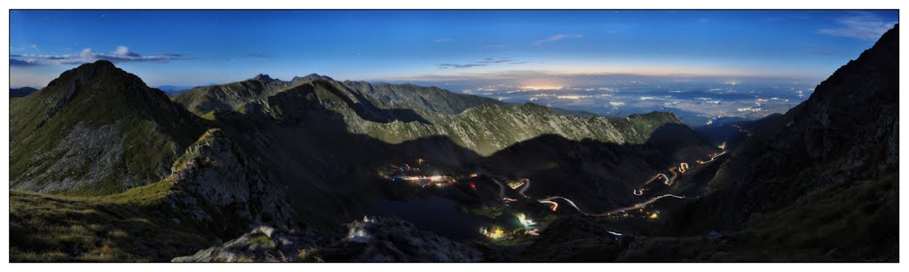 Vaiuga peak - nighttime panorama by Dénes László