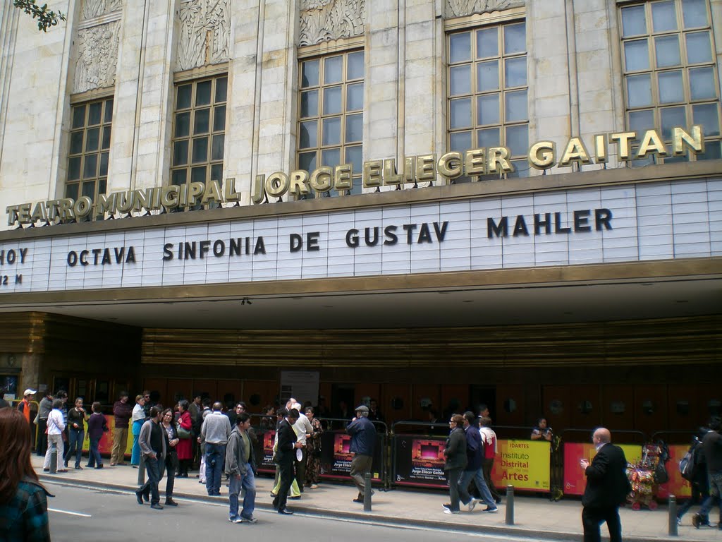 Teatro Municipal by Рауль Кязымов