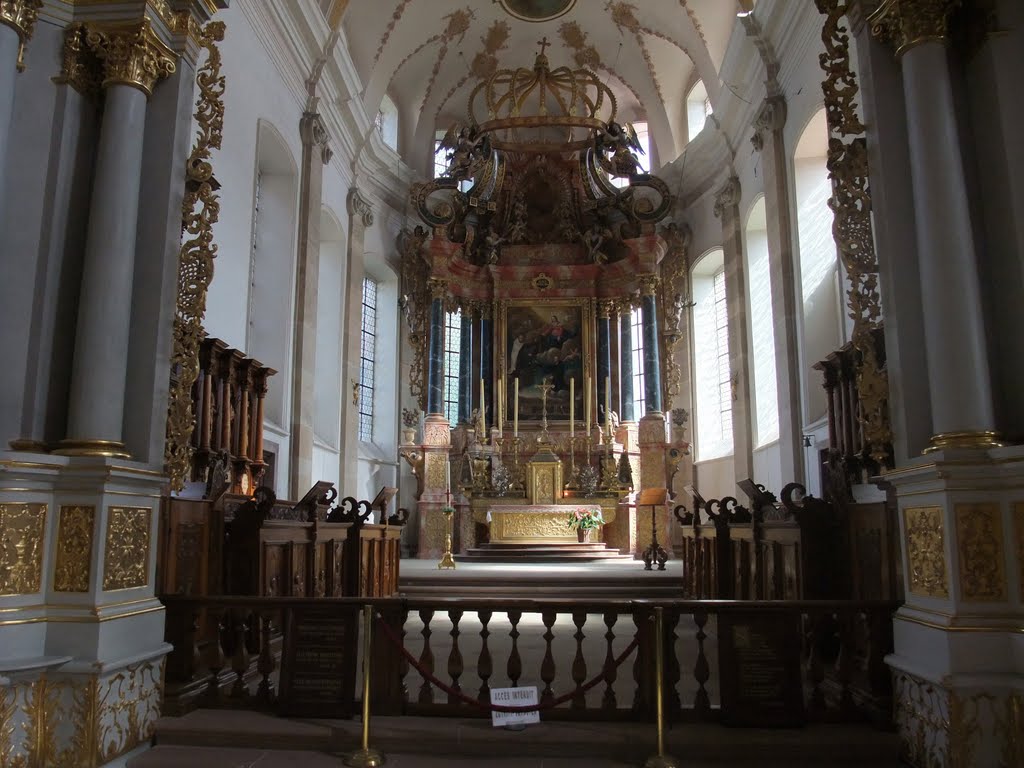 Ebersmunster, in der Abteikirche Saint-Maurice: Blick in den Chor by Dieter Zinser (RDZfd…