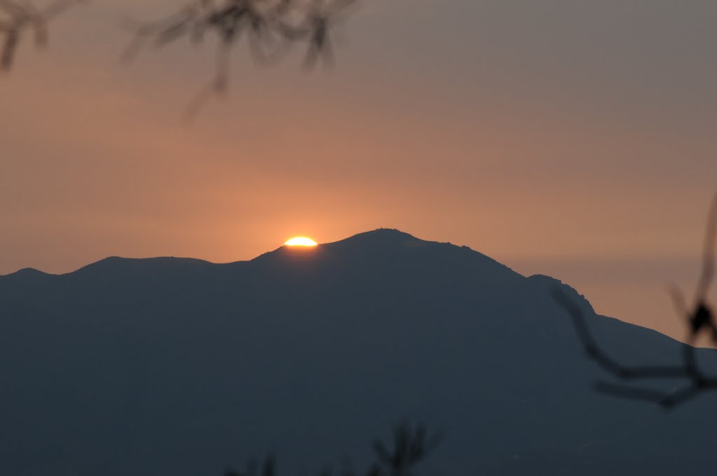 Peng Chau view Sunset by Siu Ki Lee