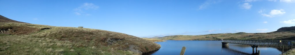 Ceulanamaesmawr, UK by Annette Strauch