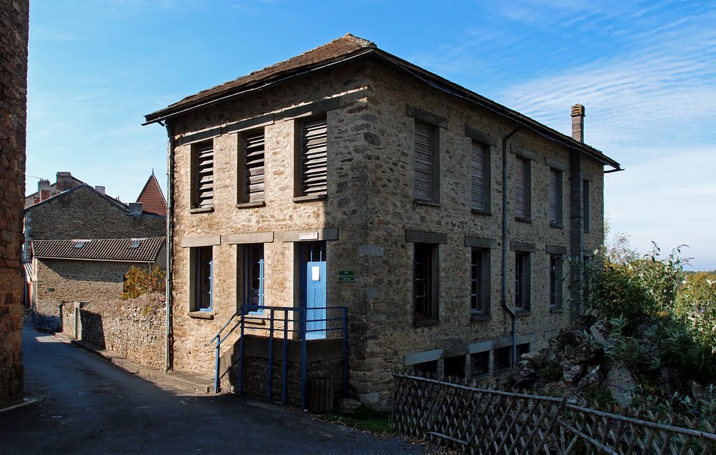 Museum in Chalus - Oct 2011 by Mike Stuckey