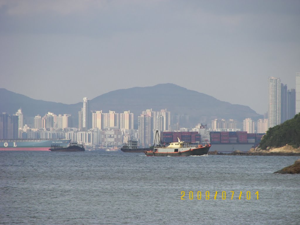 View to Victoria Harbour by Siu Ki Lee