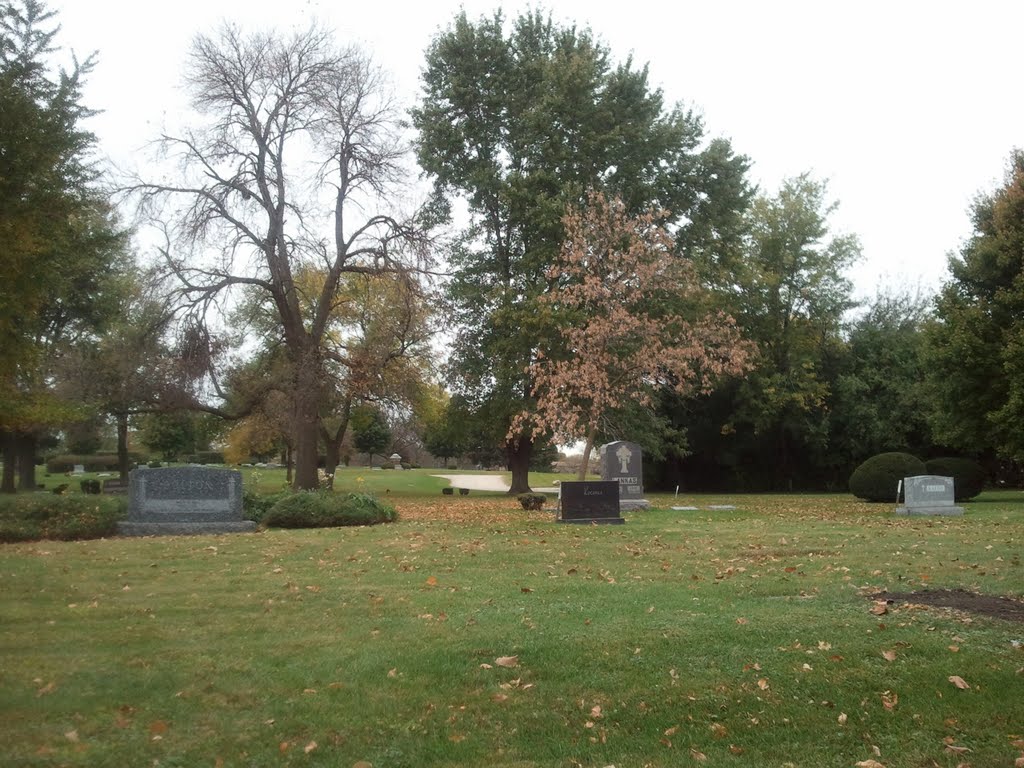 Clarendon Hills Cemetary by Kolbeck