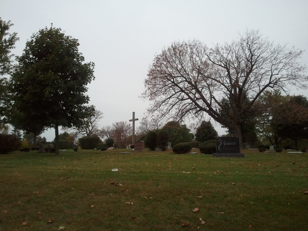 Clarendon Hills Cemetary by Kolbeck