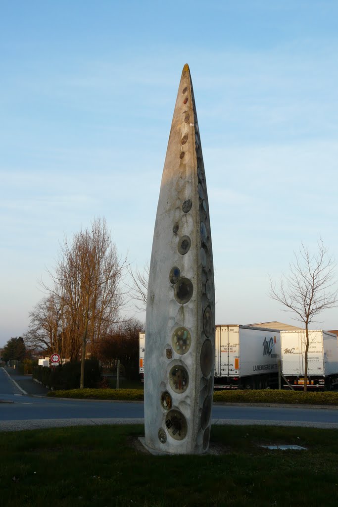 Clisson, parc d'activité de Tabari, rond-point feuille de laurier by tofil44