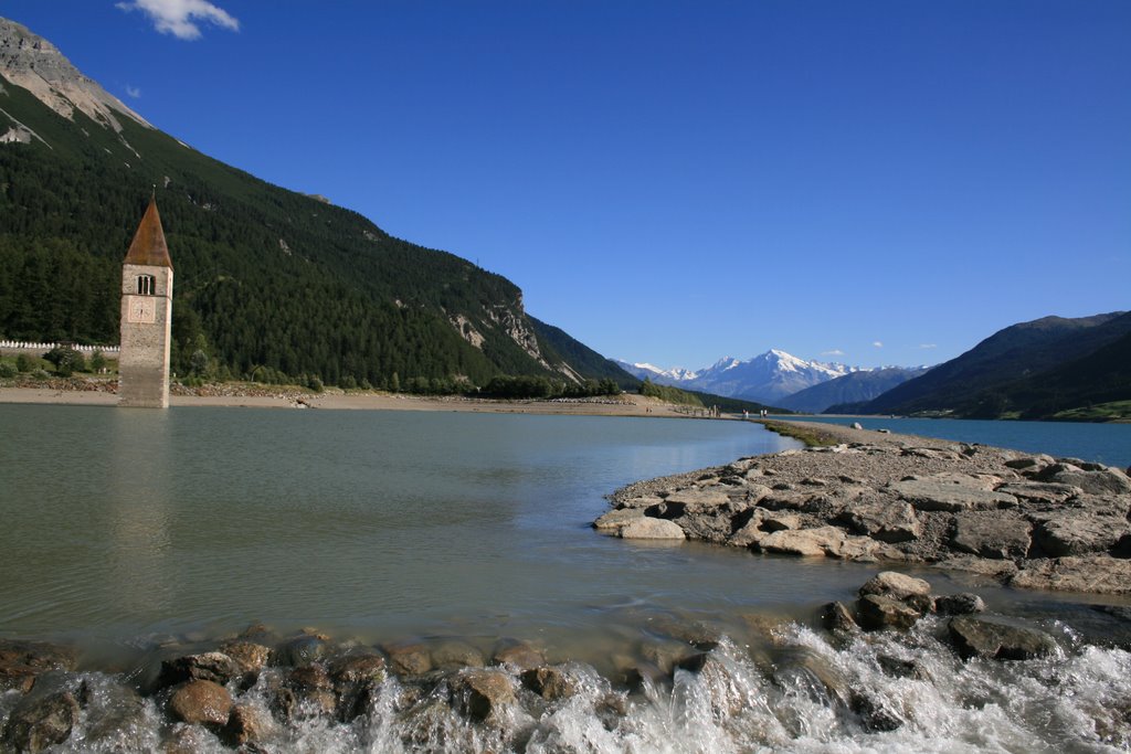 Blick auf den Ortler von Graun aus by Waltbine