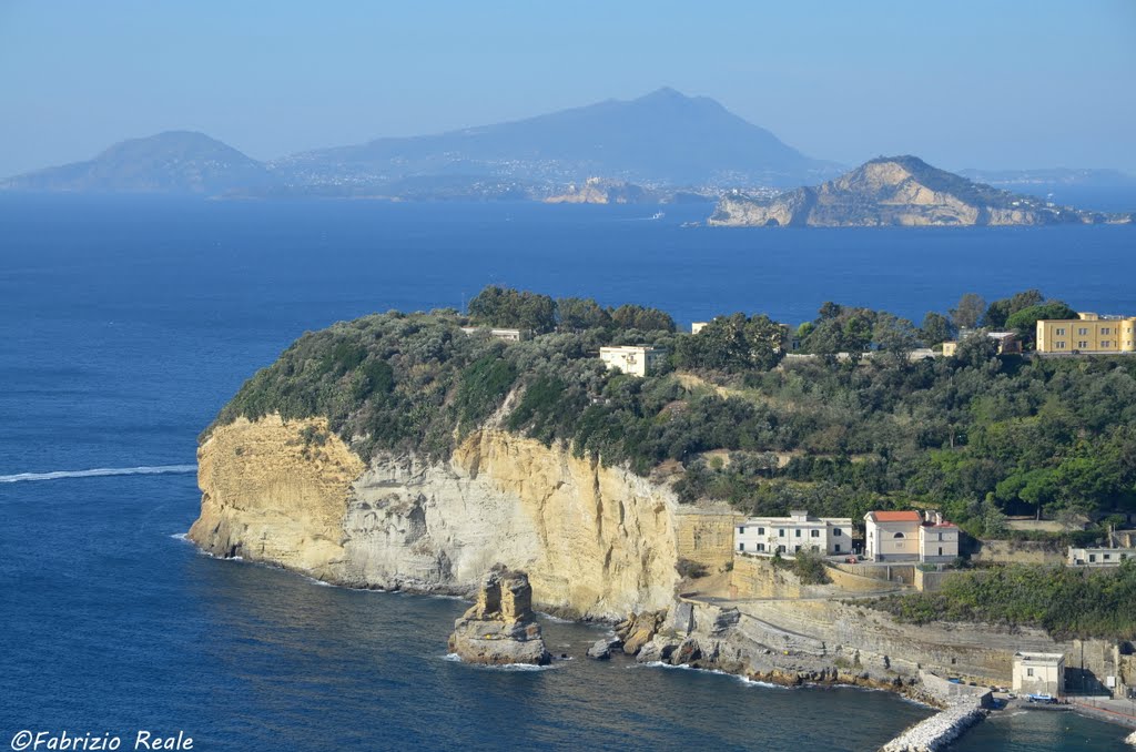 Nisida, Capo Miseno, Monte di Procida e Ischia dal Parco Virgiliano by fabrizio.reale