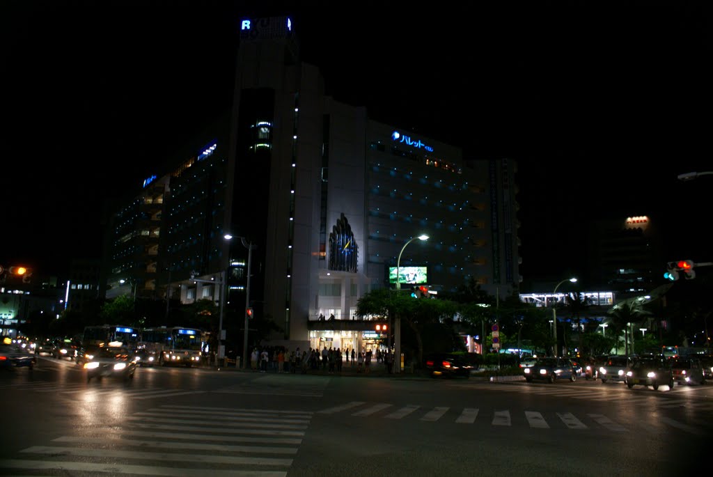 夜の那覇。 Naha at night. by geogeek