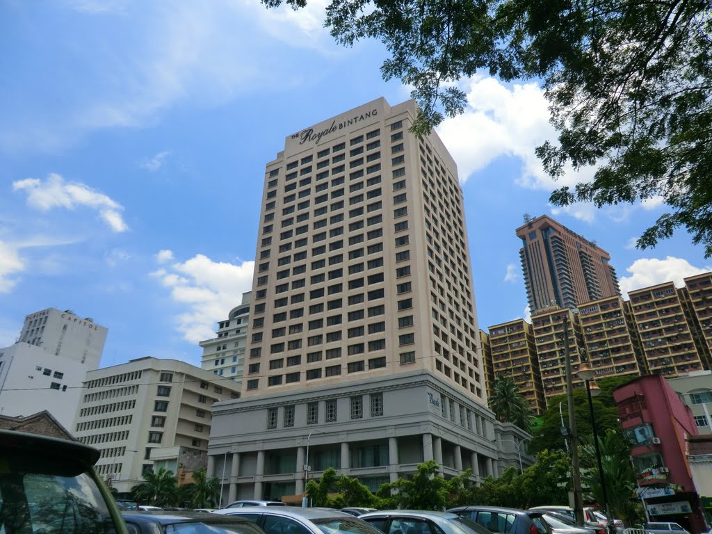 Bukit Bintang, Kuala Lumpur, Federal Territory of Kuala Lumpur, Malaysia by Daibo Taku