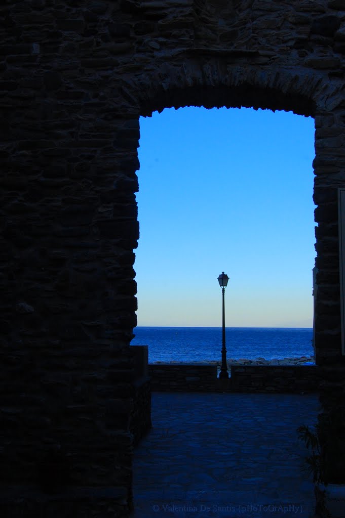 Erbalunga, door on the sea by Valentina De Santis