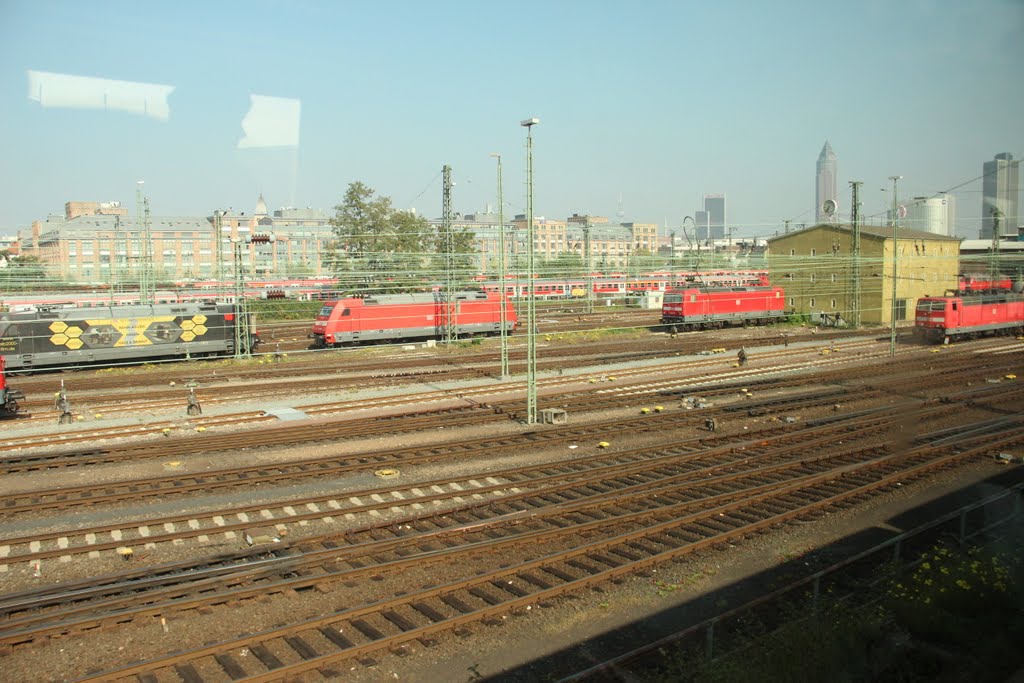 Frankfurt Railway Yard by SANKARS