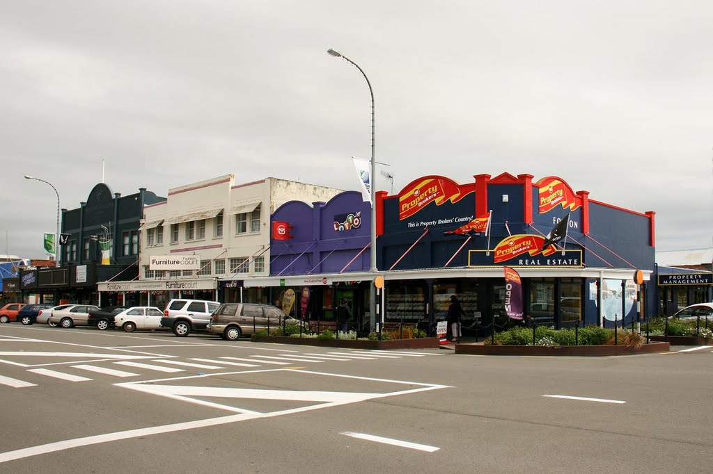 Shops by Fritz Schöne