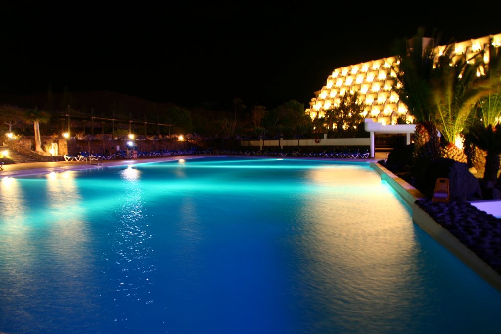 HOTEL BEATRIZ Piscina by Juan Trigo