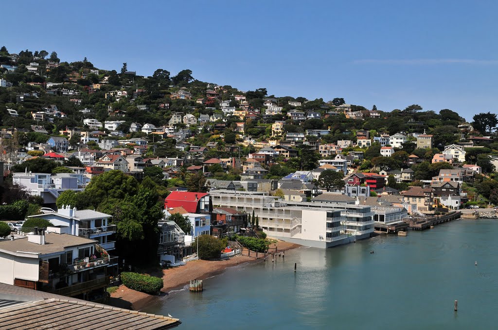 Sausalito, CA 94965, USA by Machmut Mofidi