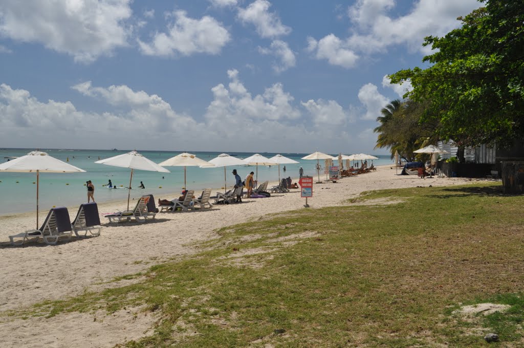 Public Beach, Trou aux Biches By Darren Raymond by pictures4weddings1