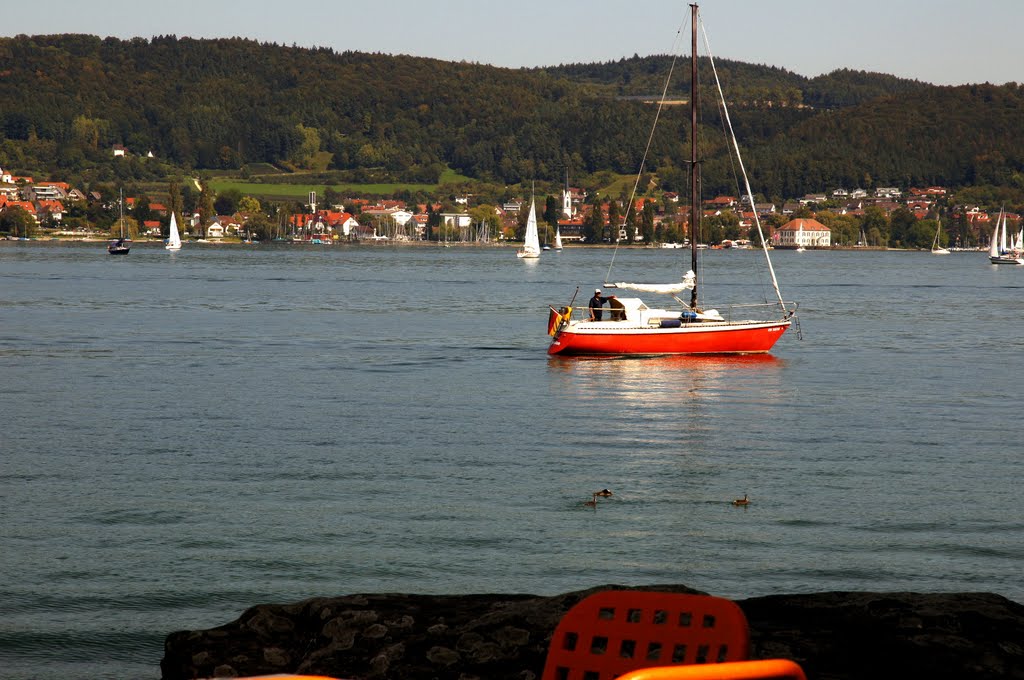 Im Windschatten des Bodanruck muß der Segler seinen Motor benutzen by wolfbam