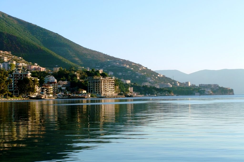 SH8, Vlorë, Albania by neolk