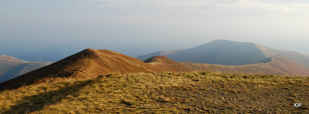 Mizhhirs'kyi district, Zakarpats'ka oblast, Ukraine by Юрій Pепало