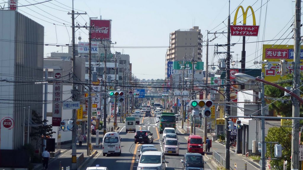 2011.10.19 千里丘小学校前歩道橋から市場交差点方向 by H.Katayama