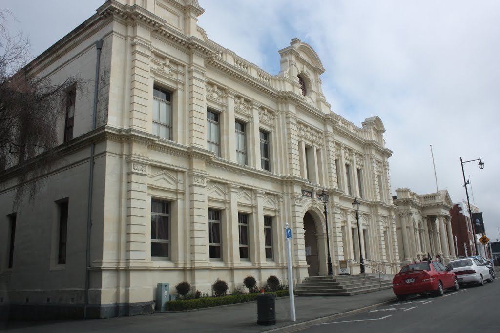 Oamaru Opera House by Steve Busson