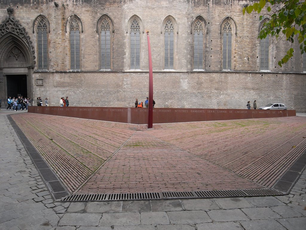 Fossar de les Moreres, Barcelona, Catalonia by Josep Xavier Sànchez