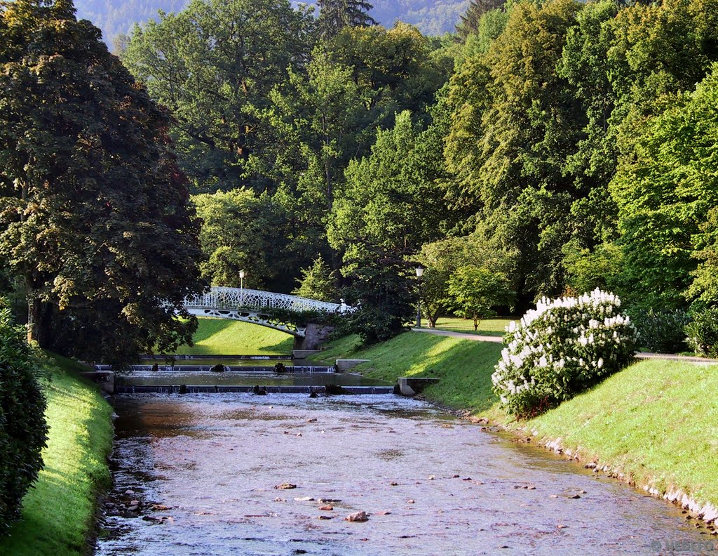 Baden-Baden - Die Oos parallel zur Lichtentaler Allee by Henri der Fotomann