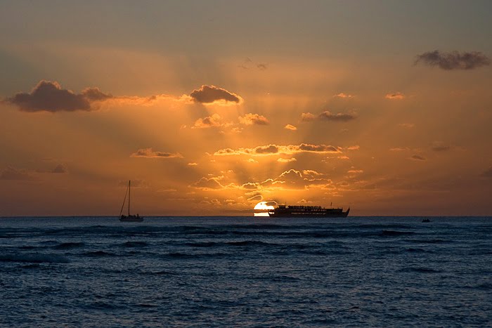 Waikiki 23 by Pictographer