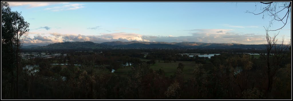 Panorama of Huon Hill, Wodonga, from Monument Hill, Albury. by Peter Neaum