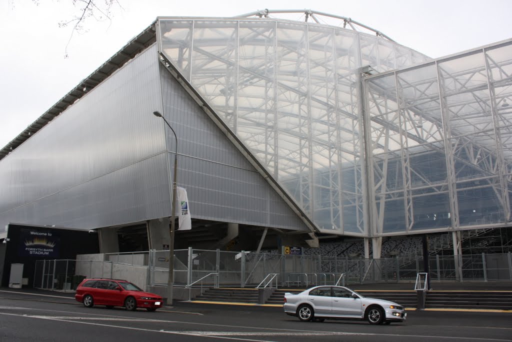 Otago Stadium by Steve Busson